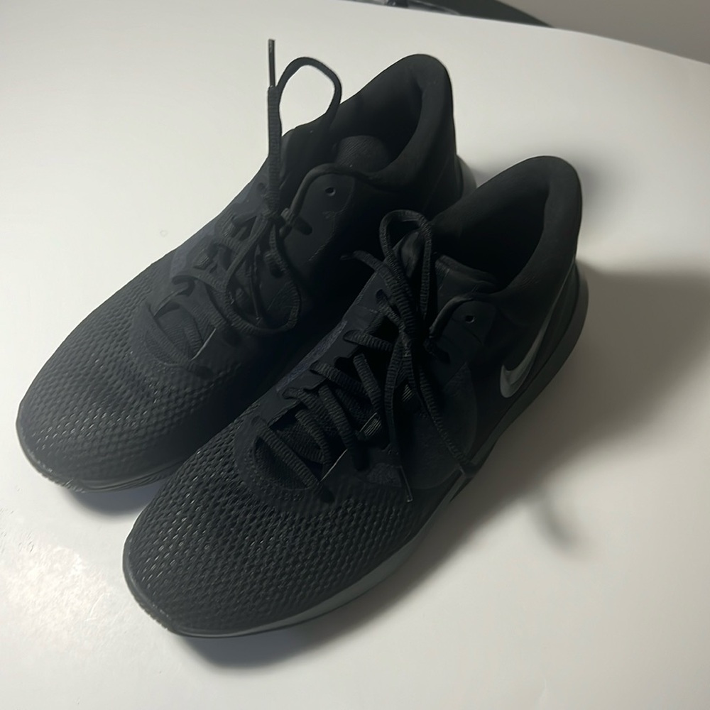 Nike air precisions II